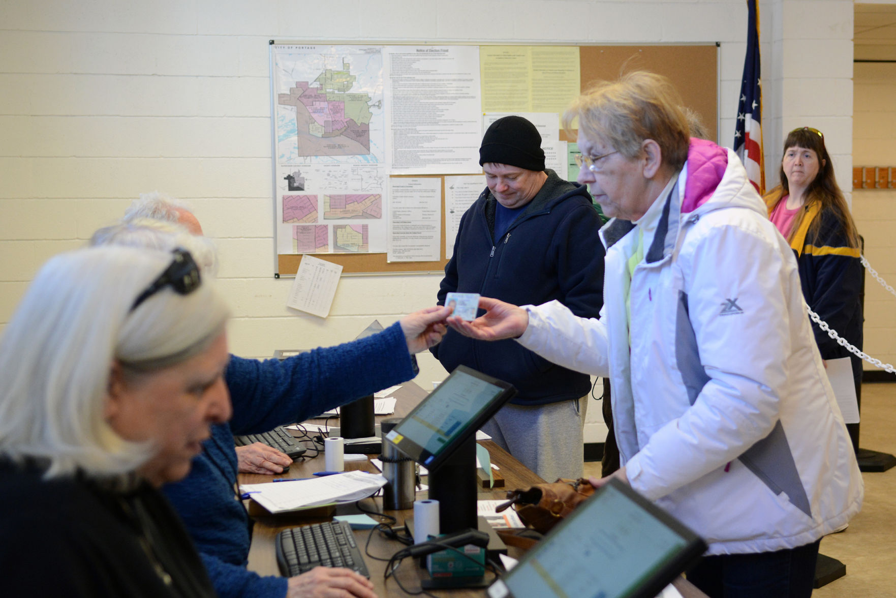 Primary election in Portage